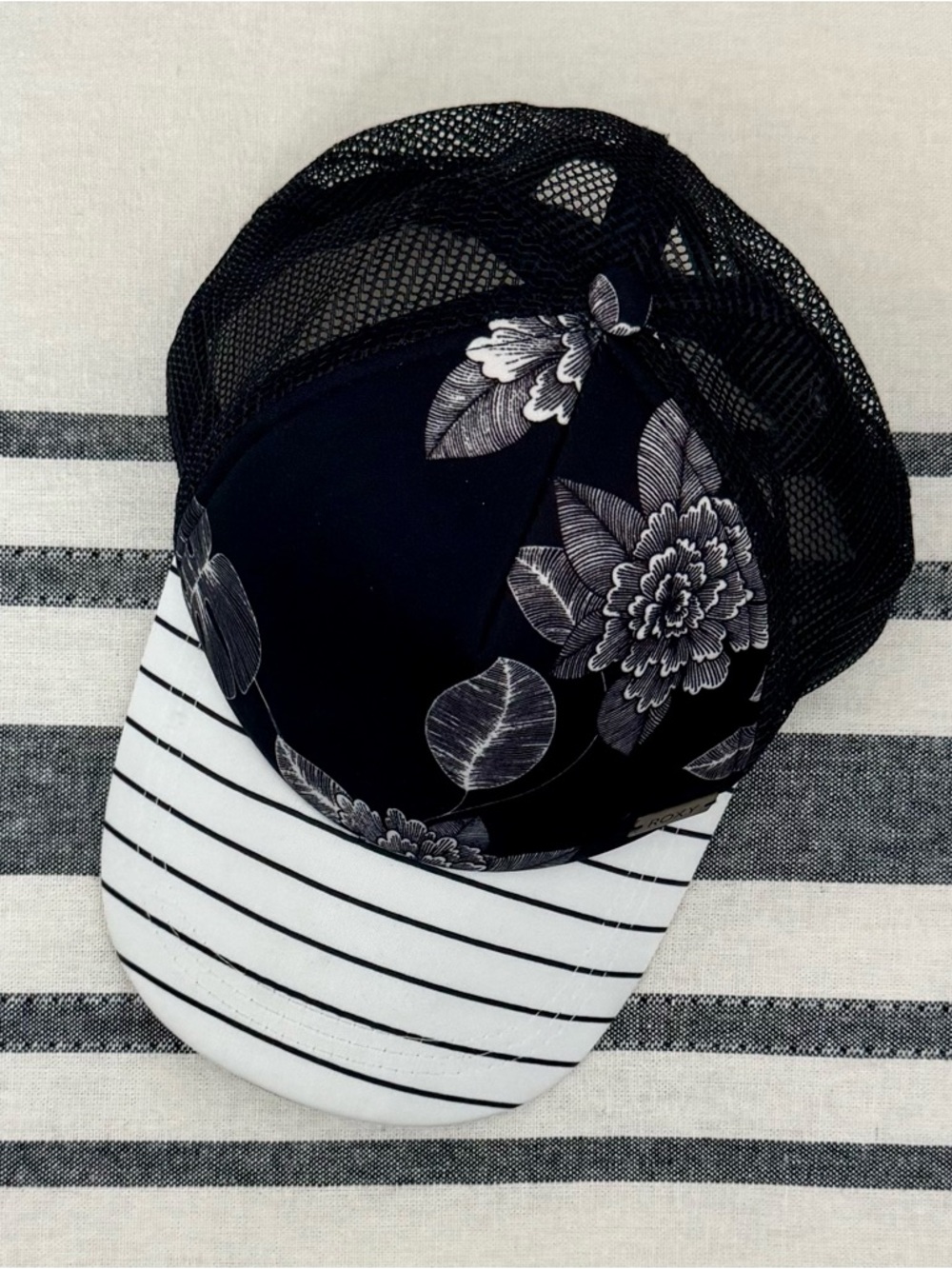 Roxy Floral Mesh Baseball Cap - Black & White